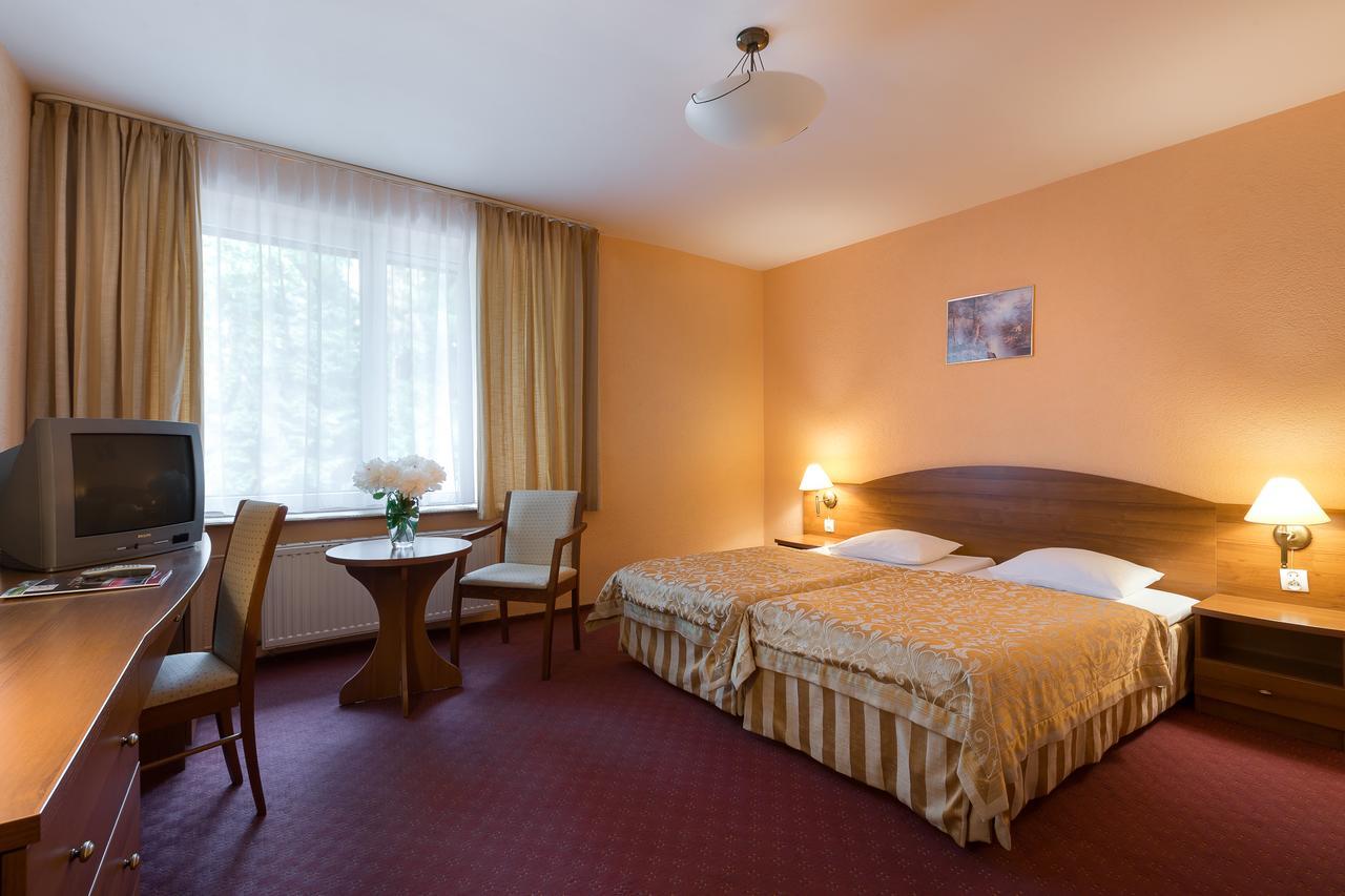 Hotel Gosciniec Mala Bawaria Schreiberhau Exterior foto